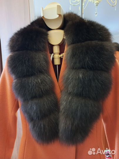 Меховой воротник песец