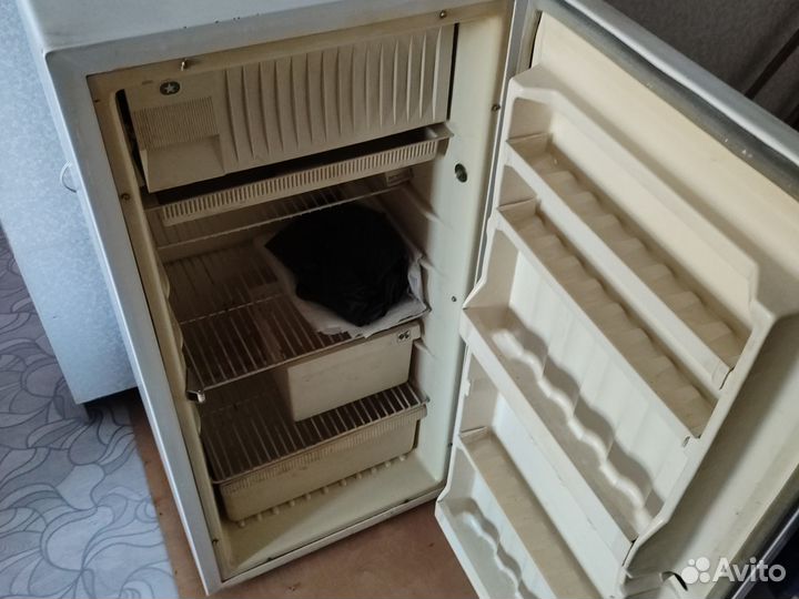 Холодильник бу маленький