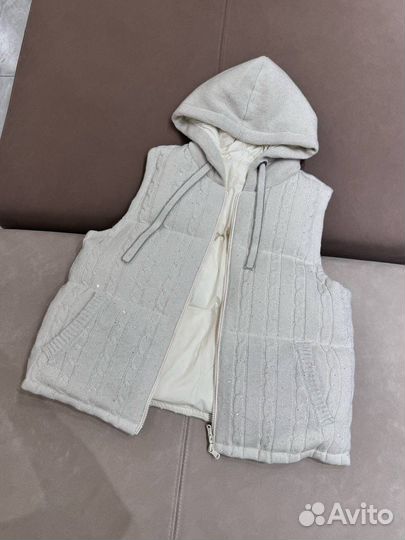 Жилетка Brunello Cucinelli молочная