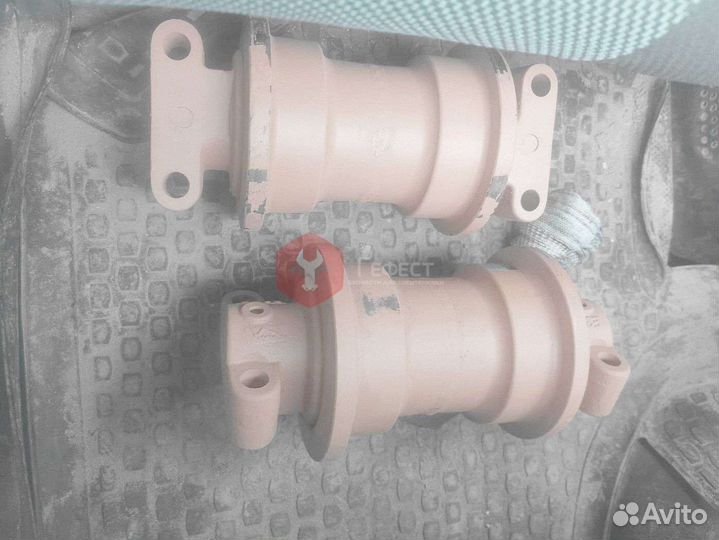Каток поддерживающий Komatsu 207-30-00580