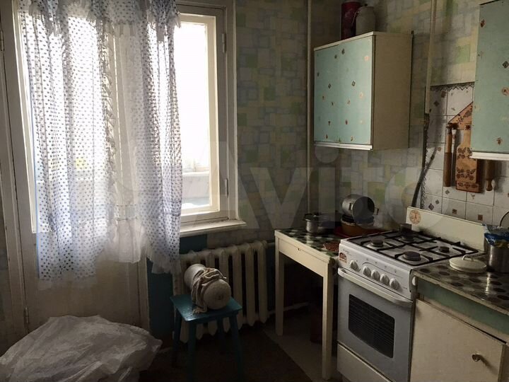 2-к. квартира, 52 м², 1/3 эт.