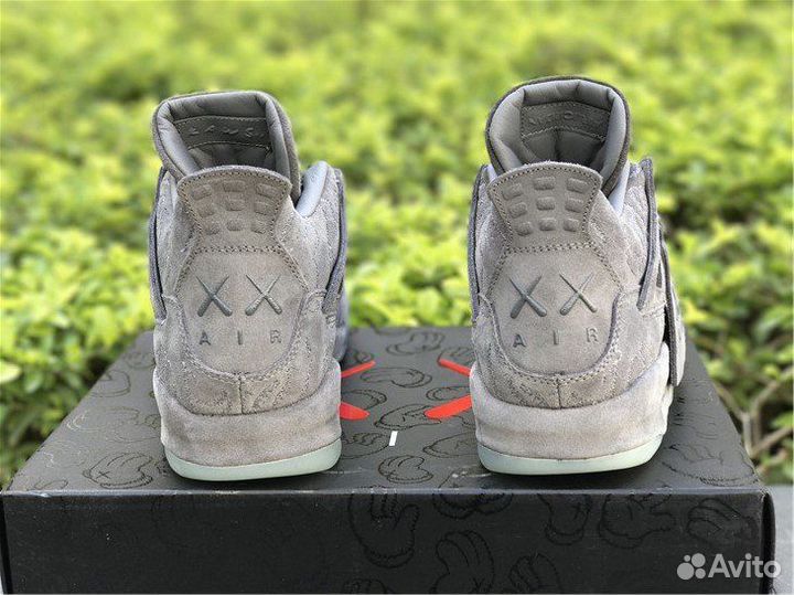 Кроссовки Nike Air Jordan 4 & Kaws