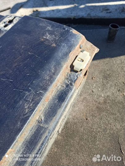 Задняя правая дверь Audi 100c4