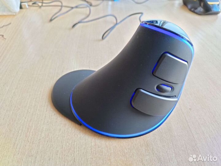 Вертикальная мышь,новая Delux M816