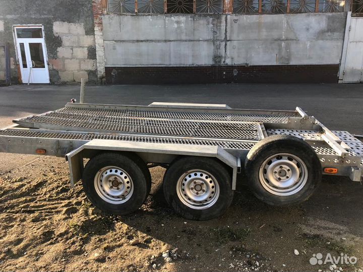 Прицеп-эвакуатор