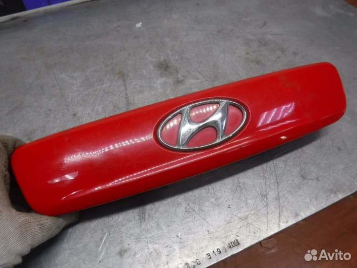 Накладка двери багажника Hyundai Getz G4EE 2009