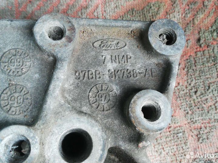 Кронштейн генератора Форд Фокус 1