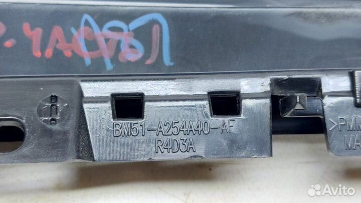 Накладка на дверь задняя правая Ford Focus 3 2.0