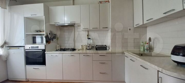 3-к. квартира, 63,8 м², 6/10 эт.