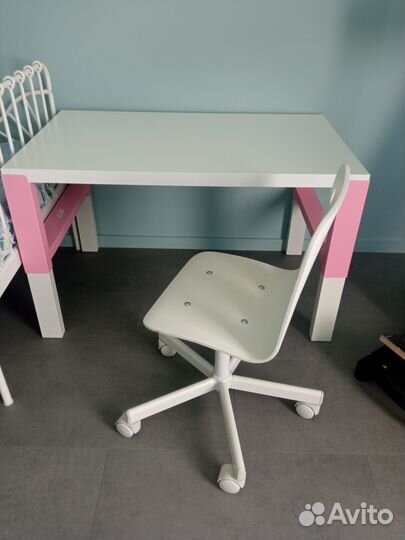 Стол детский со стулом. Новые