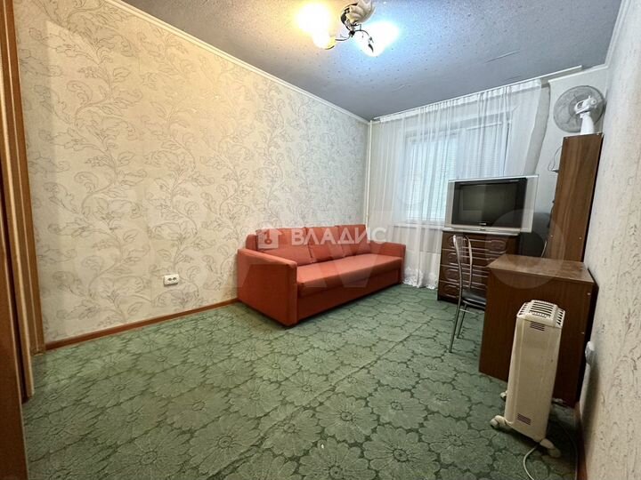 3-к. квартира, 77 м², 1/17 эт.