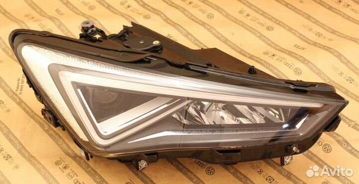 Фара правая seat tarraco 5FJ 18+ full LED