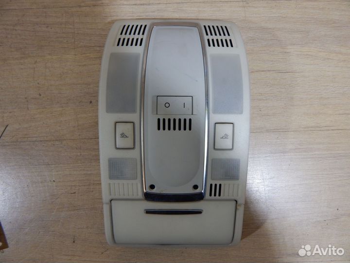 Плафон освещения салона Audi A6 C6