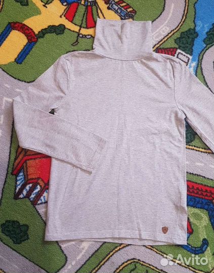 Школьные вещи (рубашки, водолазки) 134 р-р