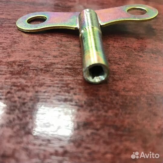 Ключ для судовых часов