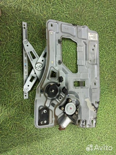 Стеклоподъемник задний правый Hyundai Santa Fe