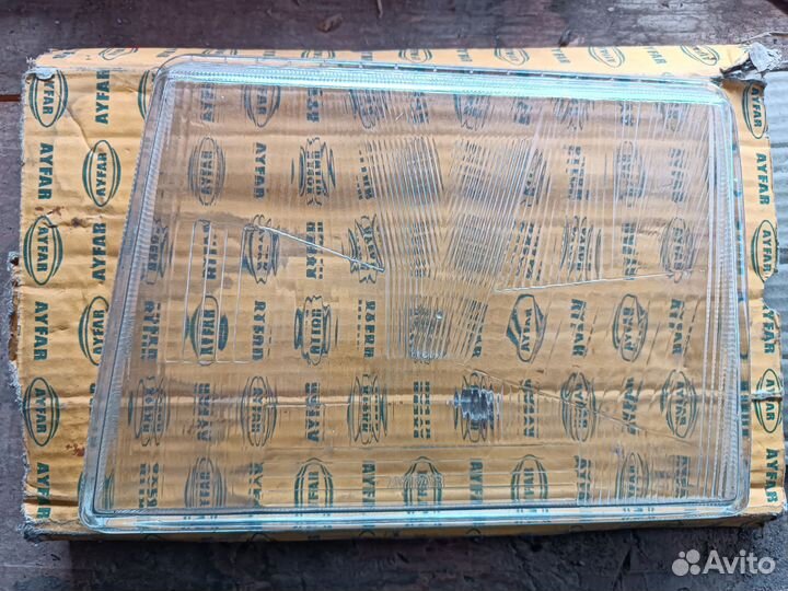 Стекло фары