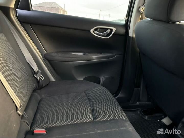 Обшивка двери Nissan Sentra B17 1.6 HR16DE CVT