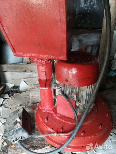 Крупорушка зернодробилка