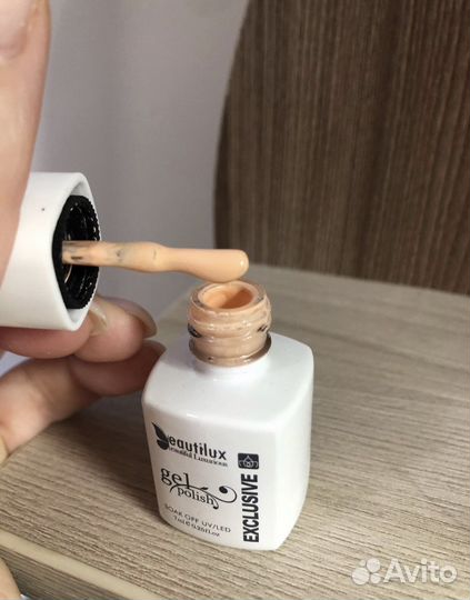 Гель лак для ногтей