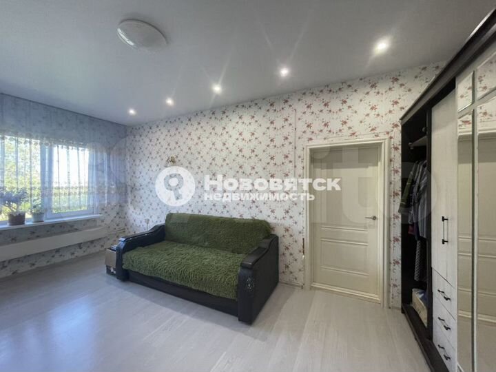 3-к. квартира, 80 м², 2/2 эт.