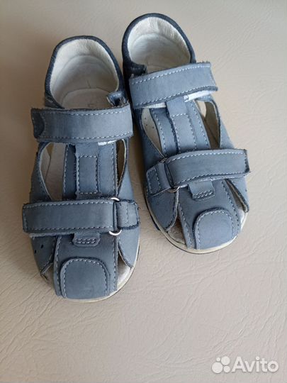 Сандали детские