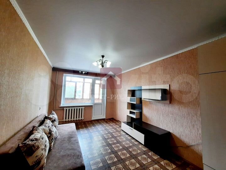 2-к. квартира, 50 м², 3/9 эт.