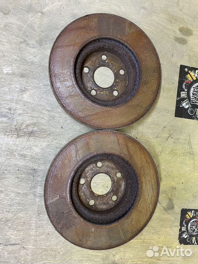 Диск тормозной передний Toyota Caldina AZT241W