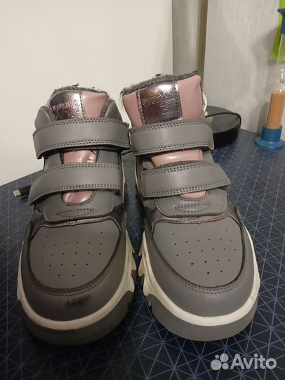 Ботинки утеплённые 35