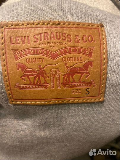 Джинсовая куртка женская levis