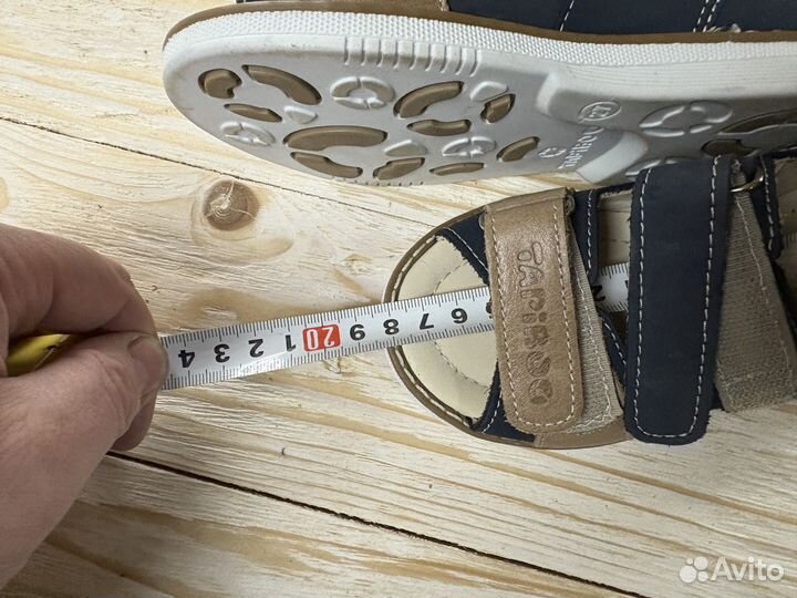 Сандалии новые 27 размера