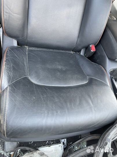 Nissan Patrol y62 Сиденья передние