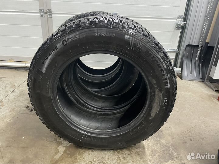 Michelin X-Ice North 4 215/65 R16