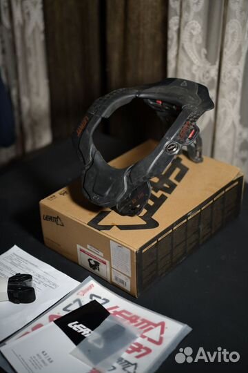 Leatt neck brace 6.5