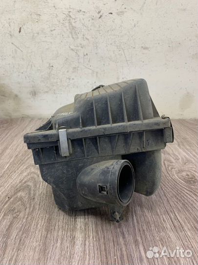 Корпус воздушного фильтра Opel Astra G Z17DTL