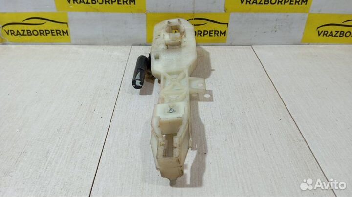 Кронштейн ручки двери передний левый Hyundai