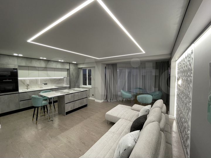 3-к. квартира, 92 м², 2/9 эт.