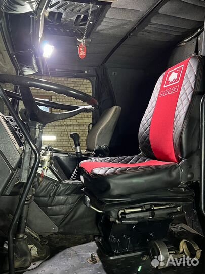 МАЗ 6303А8-328, 2011