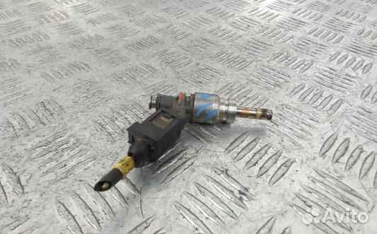 Форсунка бензиновая audi A6 C6 (KEA11B703)