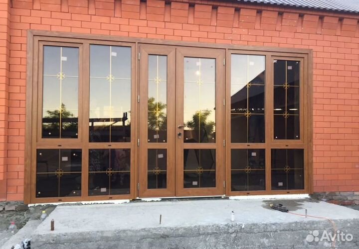 Пластиковые двери не бу