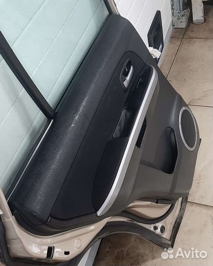 Suzuki Grand Vitara 3 обшивка