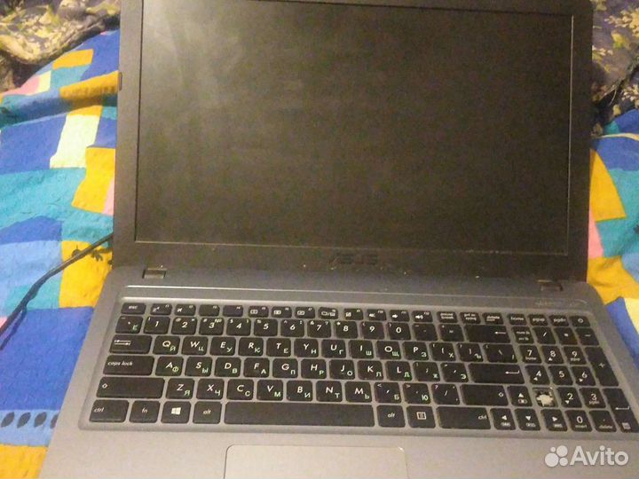 Ноутбук asus