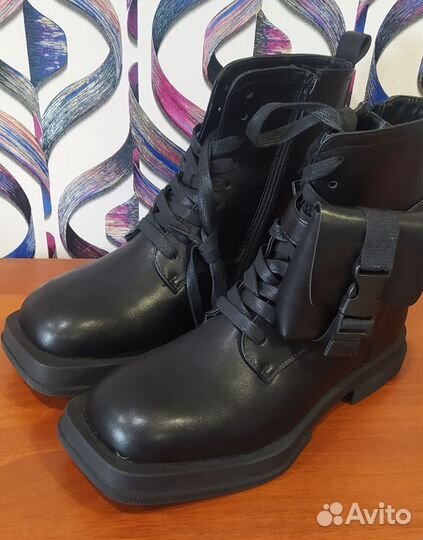 Ботинки женские 39 размер новые