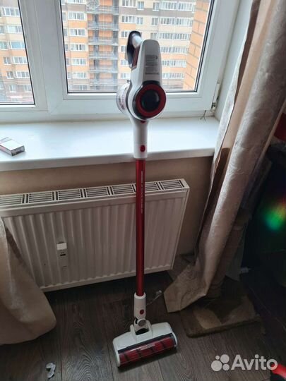 Пылесос Redmond RV UR370