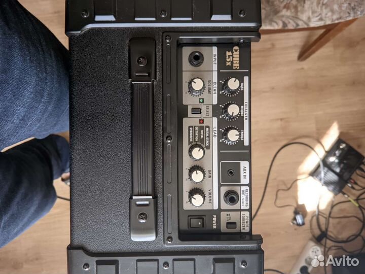 Гитарный комбоусилитель Roland cube 15x