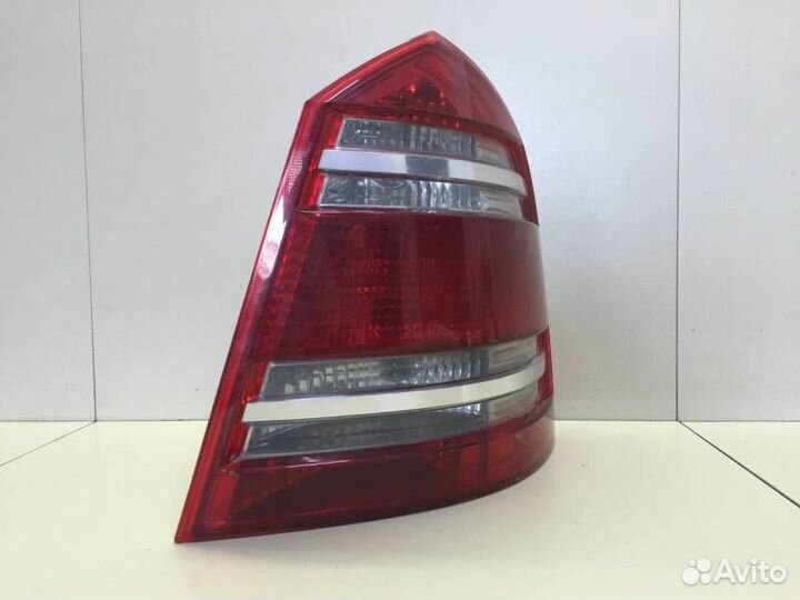 Фонарь задний правый Mercedes-Benz GL-Class X164 2