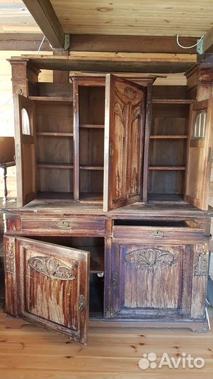 Антикварный буфет