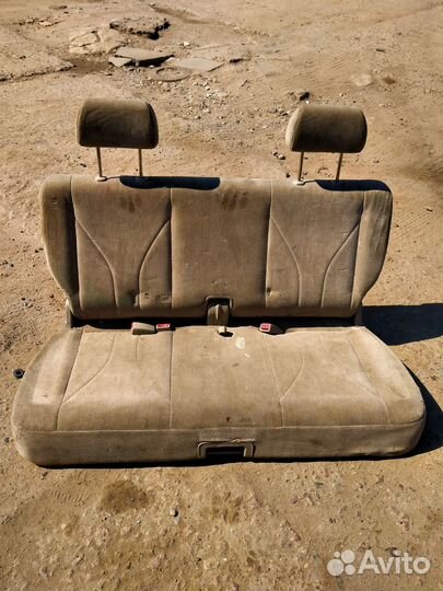 Сиденье третьего ряда задние Мазда MPV 2005г