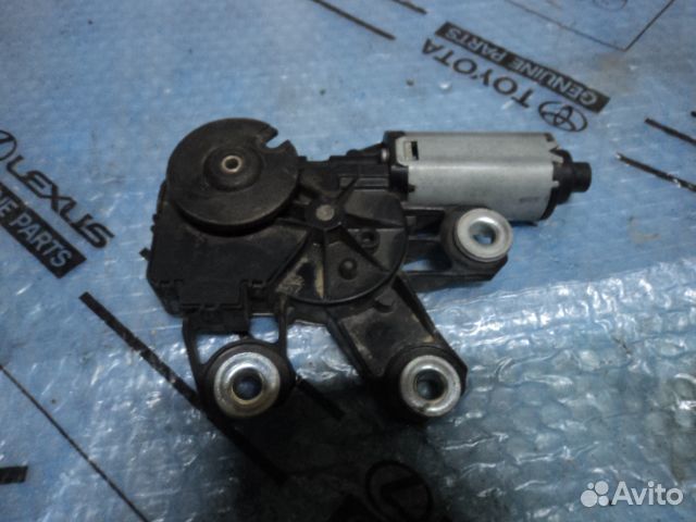 Моторчик заднего дворника Volkswagen Touareg