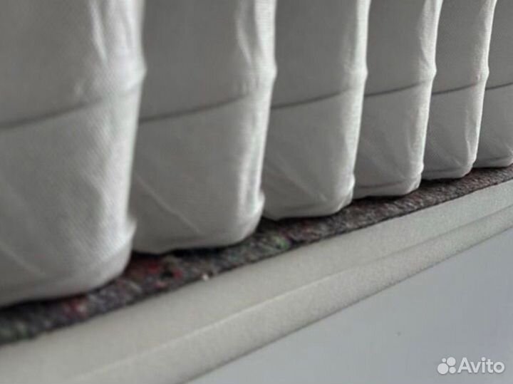 Матрас новый 160/200